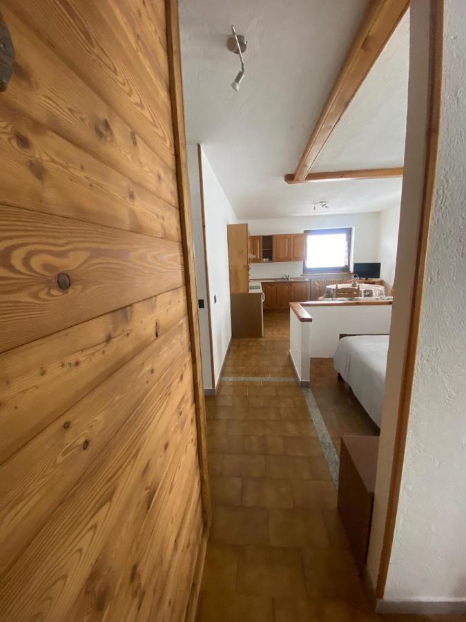 Le Cre Apartment Introd Bagian luar foto